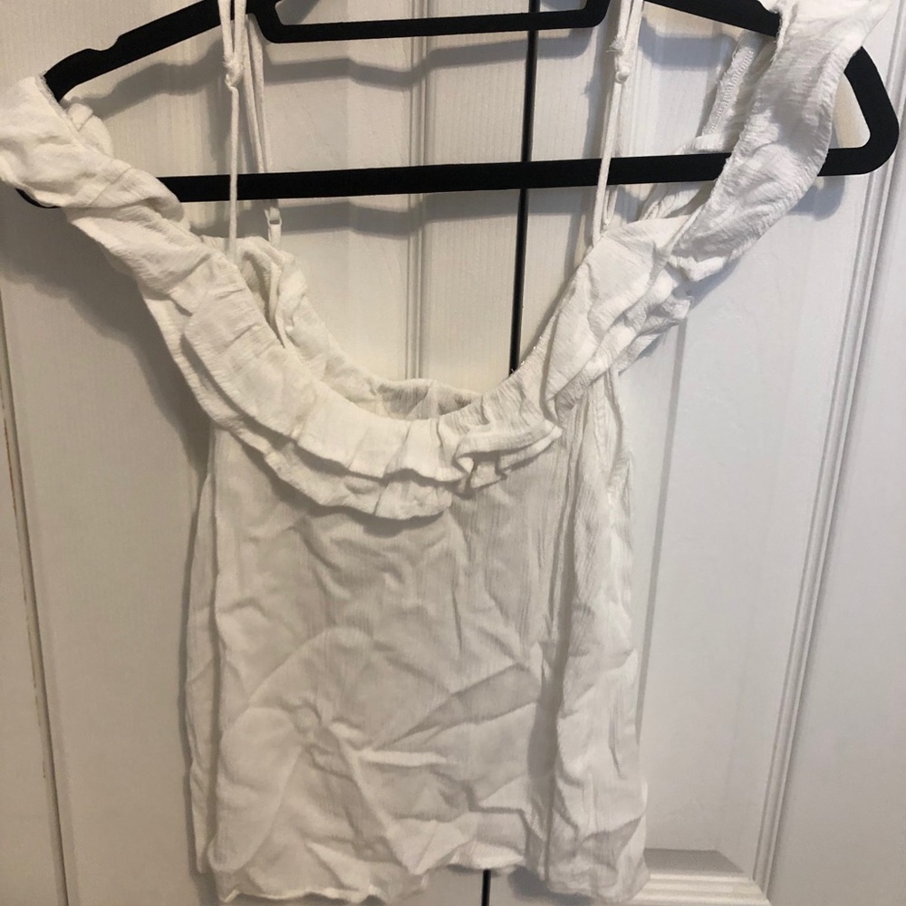 Flowy off the shoulder-ruffled blouse